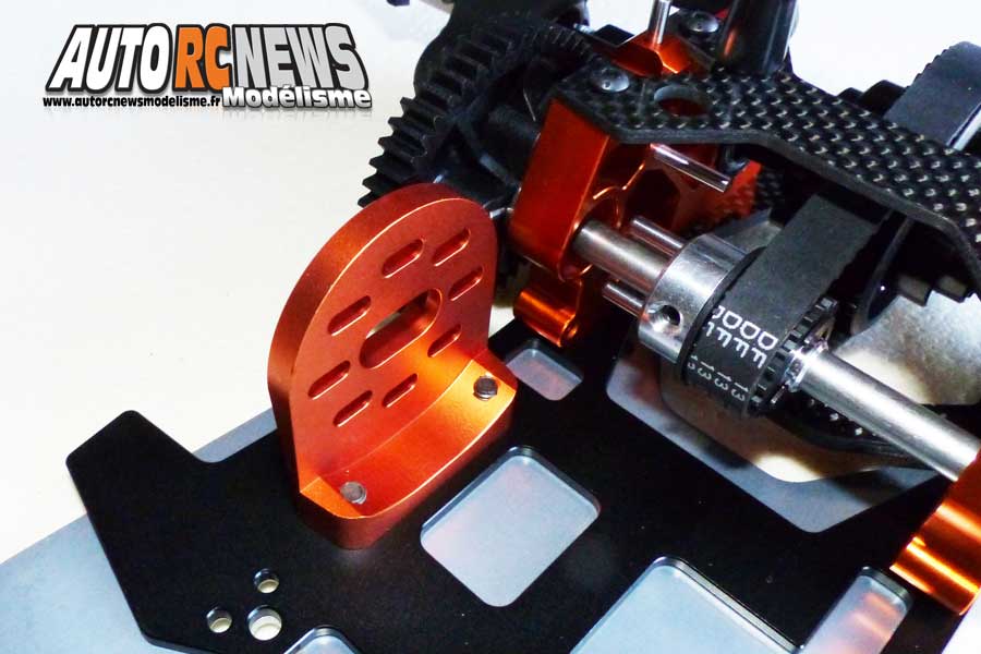 tutoriel de montage de la spm évolution brushless distribuée par spm modélisme à nice.