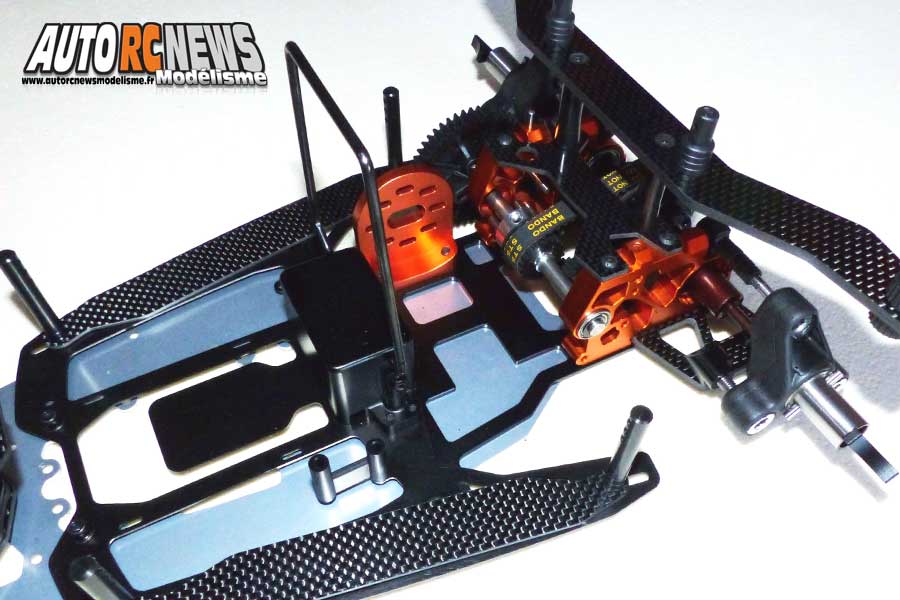 tutoriel de montage de la spm évolution brushless distribuée par spm modélisme à nice.