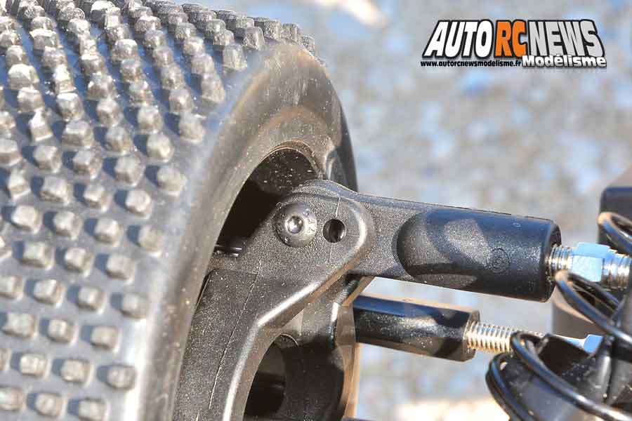 essai t2m pirate 8.6 rtr 1/8 4wd thermique réf : t4793 distribué par t2m à faulquemont