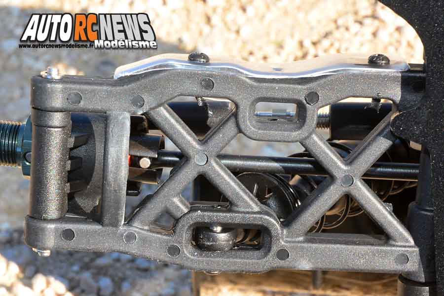 essai t2m pirate 8.6 rtr 1/8 4wd thermique réf : t4793 distribué par t2m à faulquemont