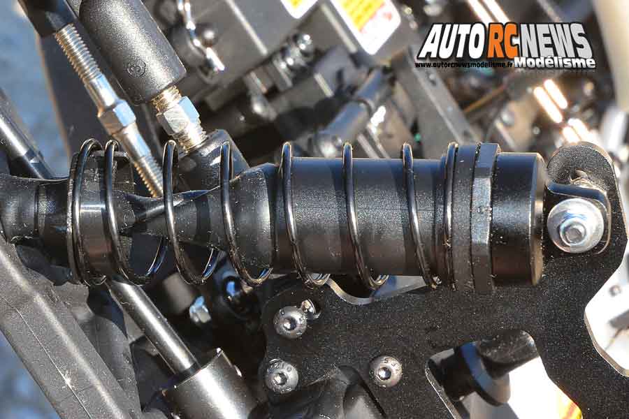 essai t2m pirate 8.6 rtr 1/8 4wd thermique réf : t4793 distribué par t2m à faulquemont
