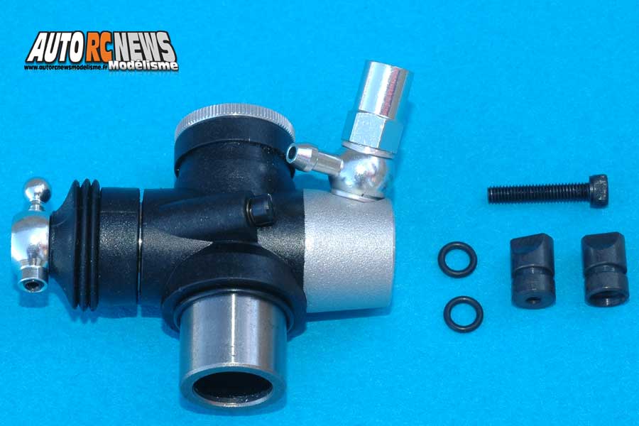 technique modélisme auto sur la fixation du carburateur, la sécurisation de la tringlerie de gaz et des porte fusées et les fuites à l'échappement.