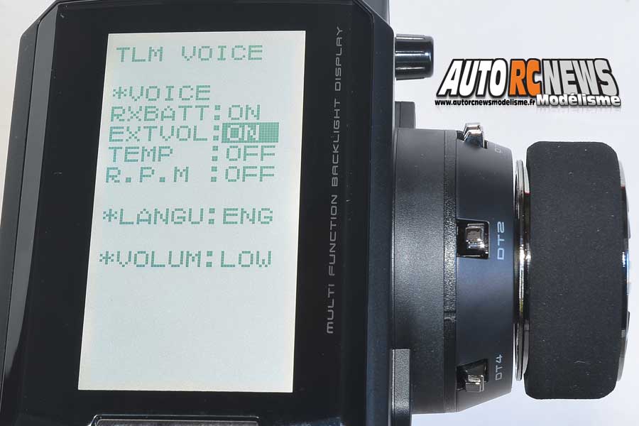 émetteur futaba 4pv en 2,4 ghz + récepteur r304sb réf : 01000030