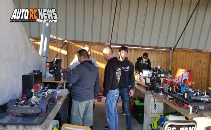 coupe de france piste 1/5 à neuville de poitou modelespace gt tourisme élite, ff, f1 les 01 et 02 octobre 2016.