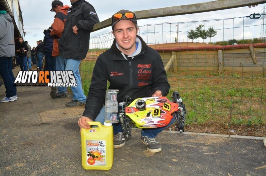 reportage 5ème cf tt 1/8 élite à sens au club cma2tech à saint clément les 17 et 18 septembre 2016.