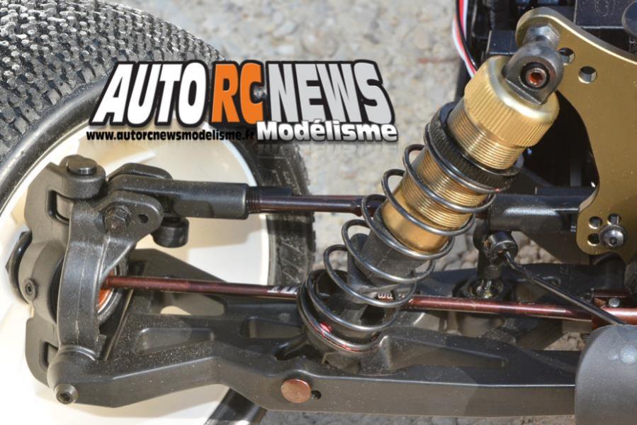 serpent cobra e-truggy 1/8 4 x 4 rtr réf : 600039 distribué par racing expérience.