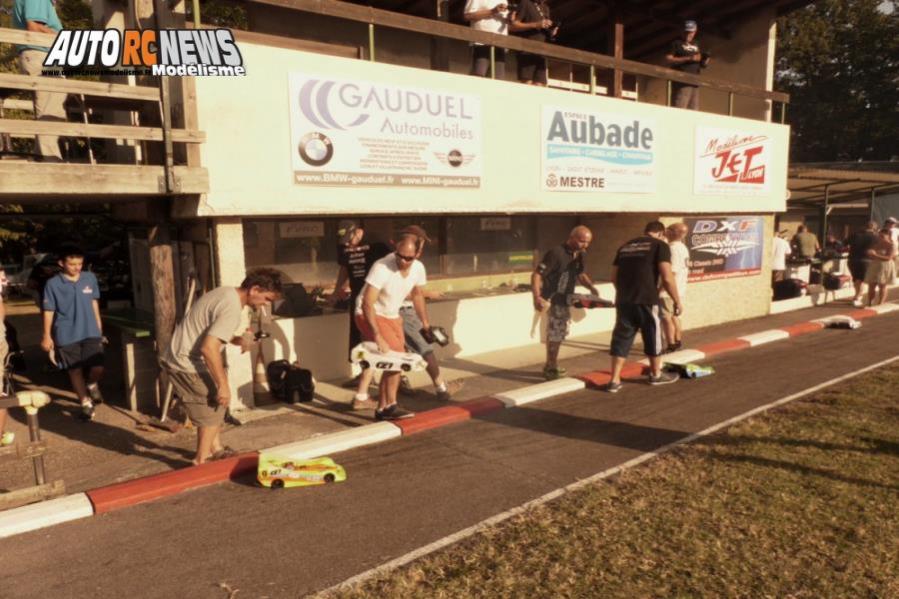6ème cf piste 1/8 classique à lentilly club rccl les 10 et 11 septembre 2016