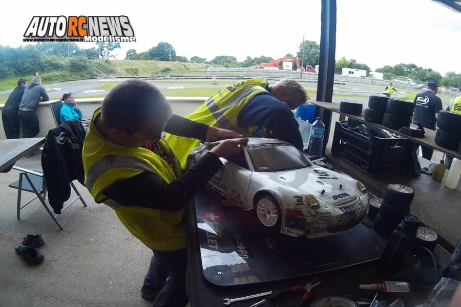 24 heures de besançon piste 1/5ème les 18 et 19 juin 2016 sur la piste du car située route de besançon 25410 à pouilley français.
