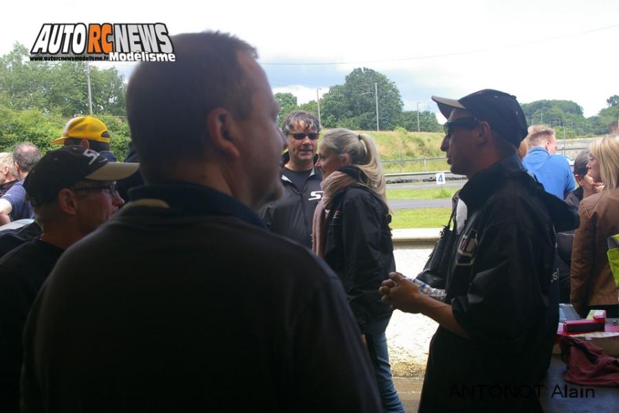24 heures de besançon piste 1/5ème les 18 et 19 juin 2016 sur la piste du car située route de besançon 25410 à pouilley français.