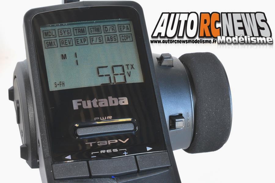 radio futaba 3pv en 2,4 ghz réf : 01000013 distribuée par avio et tiger
