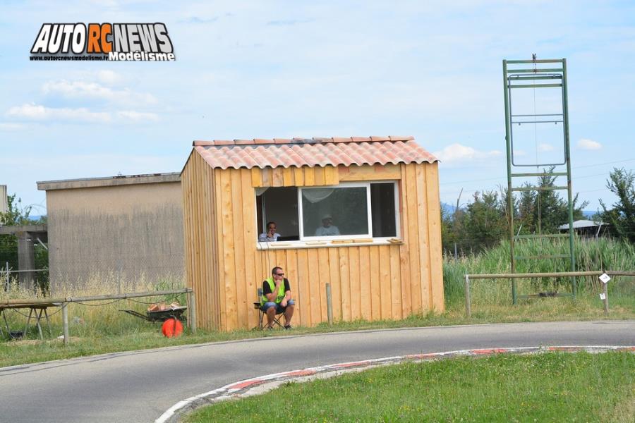 reportage finale du mini racing tour de provence à monteux au club amac le 11 juin 2016 circuit jean nougier.