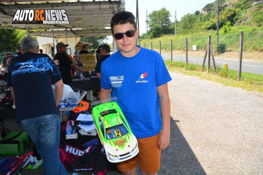 reportage 3ème cf piste 1/10 électrique ampuis amca circuit de chavaillon les 28 et 29 mai 2016