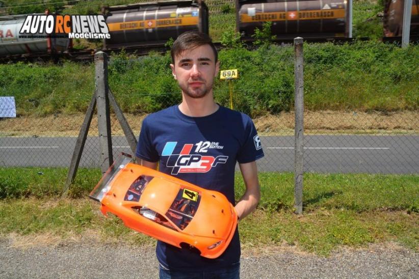 reportage 3ème cf piste 1/10 électrique ampuis amca circuit de chavaillon les 28 et 29 mai 2016