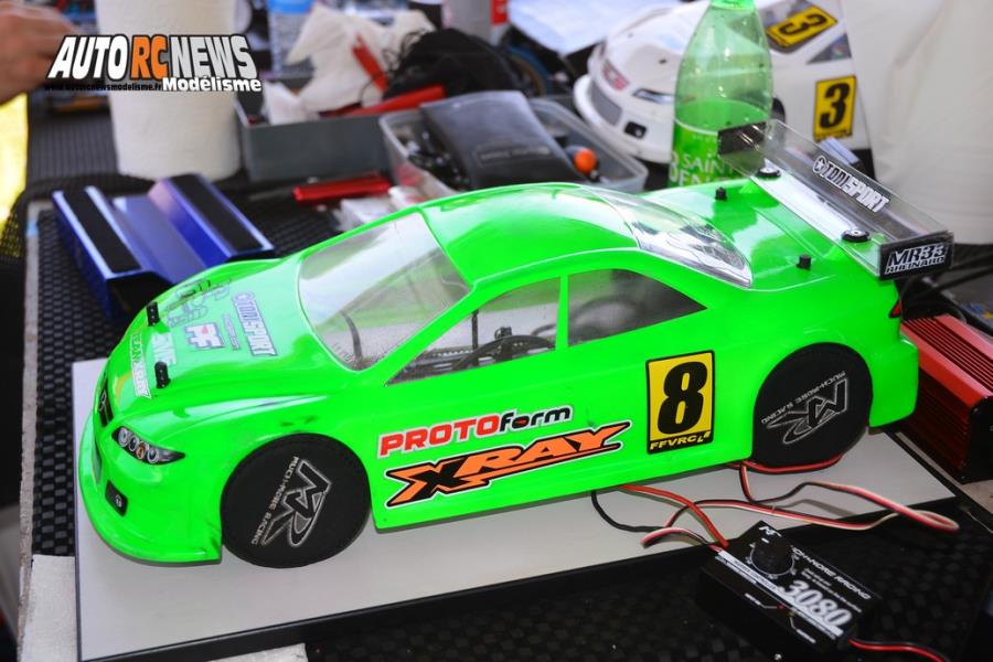 reportage 3ème cf piste 1/10 électrique ampuis amca circuit de chavaillon les 28 et 29 mai 2016