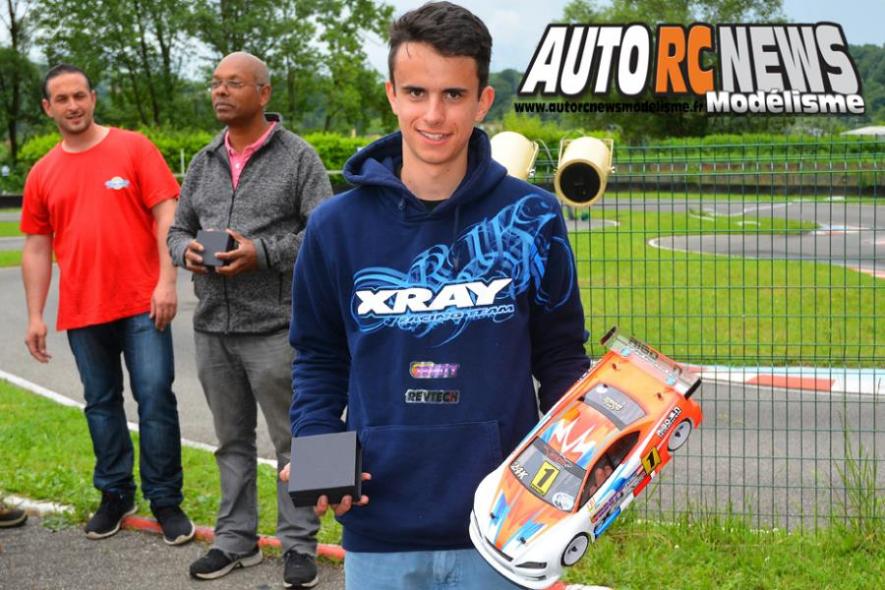 vidéo pierre delorme sur xray t4 2016 à la 3ème cf piste 1/10ème 2016 à ampuis club amca les 28 et 29 mai 2016. vidéo pierre delorme sur xray t4 2016 à la 3ème cf piste 1/10ème 2016 à ampuis club amca les 28 et 29 mai 2016.