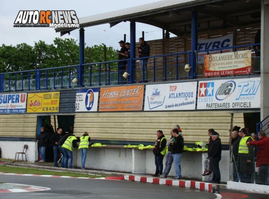 reportage 3ère cf piste 1/5ème hanvec tourisme elite, national et f1 club amco les 21 et 22 Mai 2016