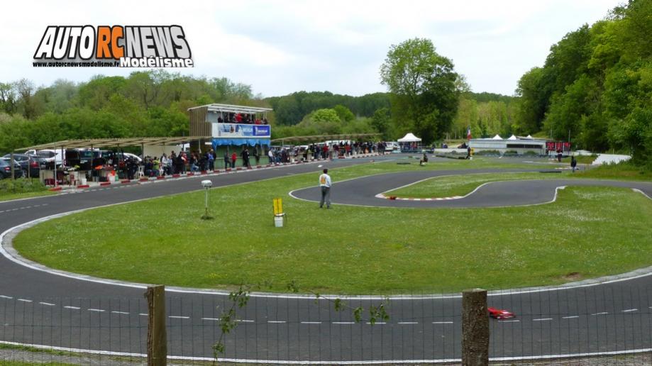 reportage 4ème cf piste 1/8ème classique louviers club larcc val de reuil les 14 et 15 mai 2016.