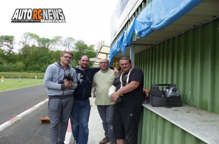 reportage 4ème cf piste 1/8ème classique louviers club larcc val de reuil les 14 et 15 mai 2016.