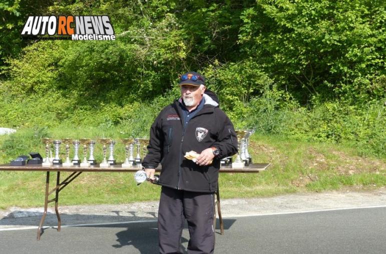 reportage 4ème cf piste 1/8ème classique louviers club larcc val de reuil les 14 et 15 mai 2016.