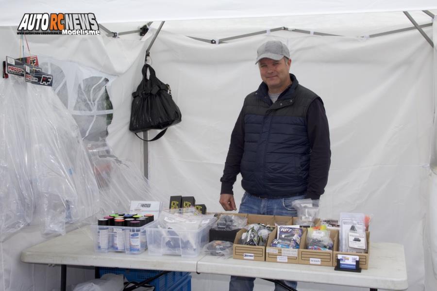 reportage 2ème cf piste 1/8 élite national 4 x 4 thermique à mulhouse club mccm les 14 et 15 mai 2016.