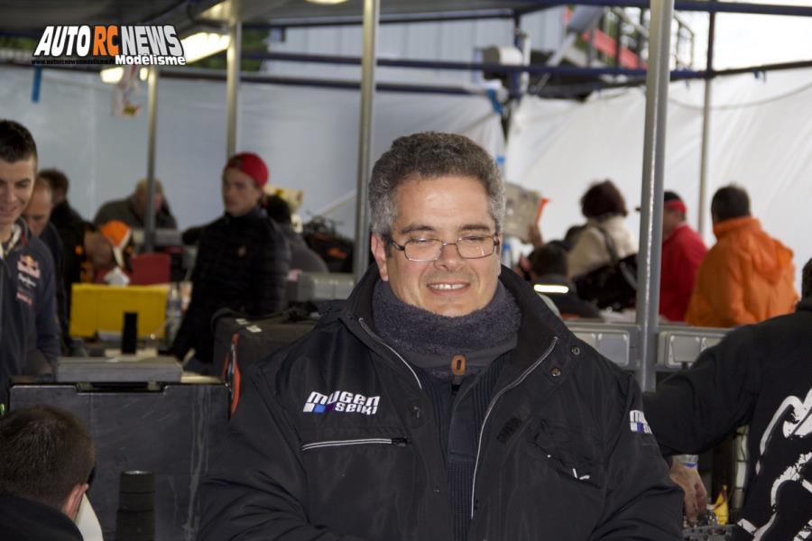 reportage 2ème cf piste 1/8 élite national 4 x 4 thermique à mulhouse club mccm les 14 et 15 mai 2016.