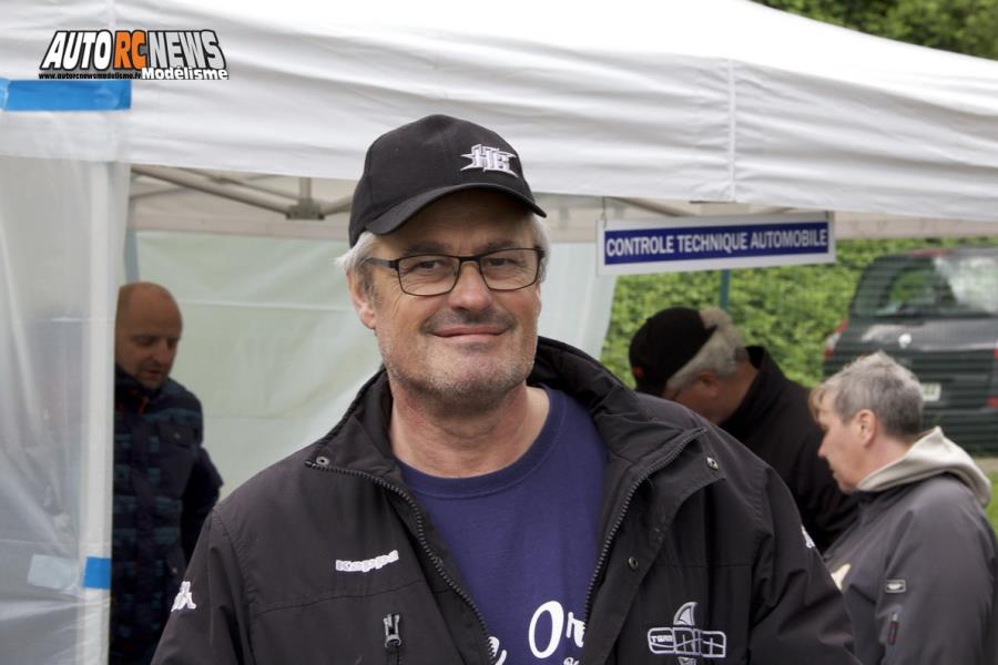 reportage 2ème cf piste 1/8 élite national 4 x 4 thermique à mulhouse club mccm les 14 et 15 mai 2016.