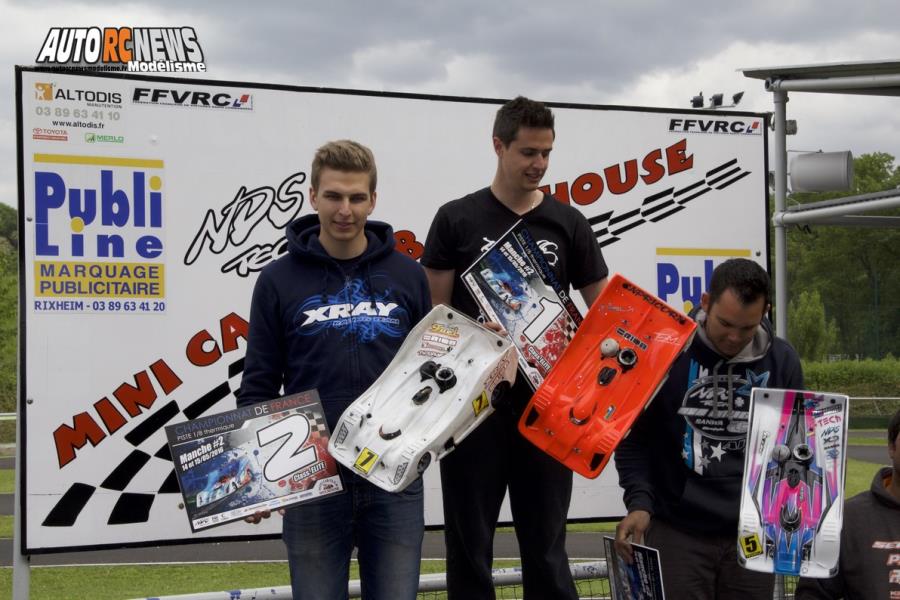 reportage 2ème cf piste 1/8 élite national 4 x 4 thermique à mulhouse club mccm les 14 et 15 mai 2016.