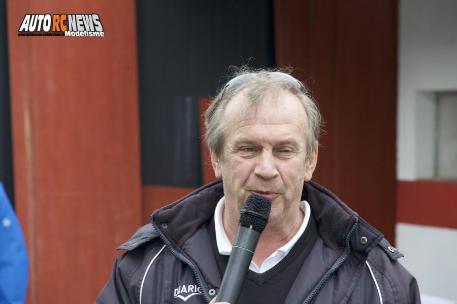 reportage 2ème cf piste 1/8 élite national 4 x 4 thermique à mulhouse club mccm les 14 et 15 mai 2016.