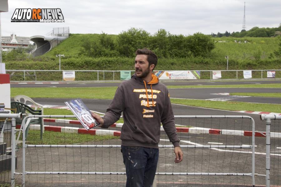 reportage 2ème cf piste 1/8 élite national 4 x 4 thermique à mulhouse club mccm les 14 et 15 mai 2016.