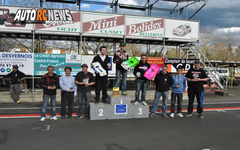 reportage 3ème cf piste 1/8ème classique à vichy club mbvcb les 9 et 10 avril 2016.