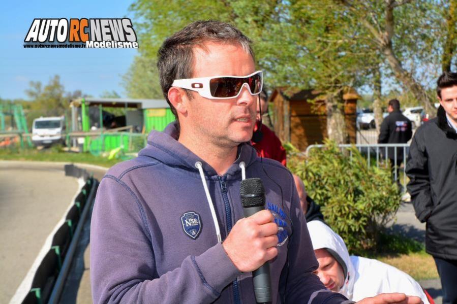 reportage 1ère cf piste 1/8 élite national 4 x 4 thermique à monteux club amac les 09 et 10 avril 2016.