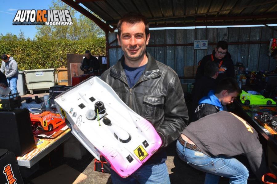 reportage 1ère cf piste 1/8 élite national 4 x 4 thermique à monteux club amac les 09 et 10 avril 2016. reportage 1ère cf piste 1/8 élite national 4 x 4 thermique à monteux club amac les 09 et 10 avril 2016.