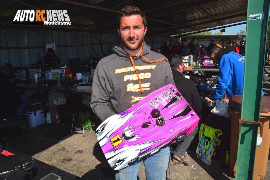 reportage 1ère cf piste 1/8 élite national 4 x 4 thermique à monteux club amac les 09 et 10 avril 2016.