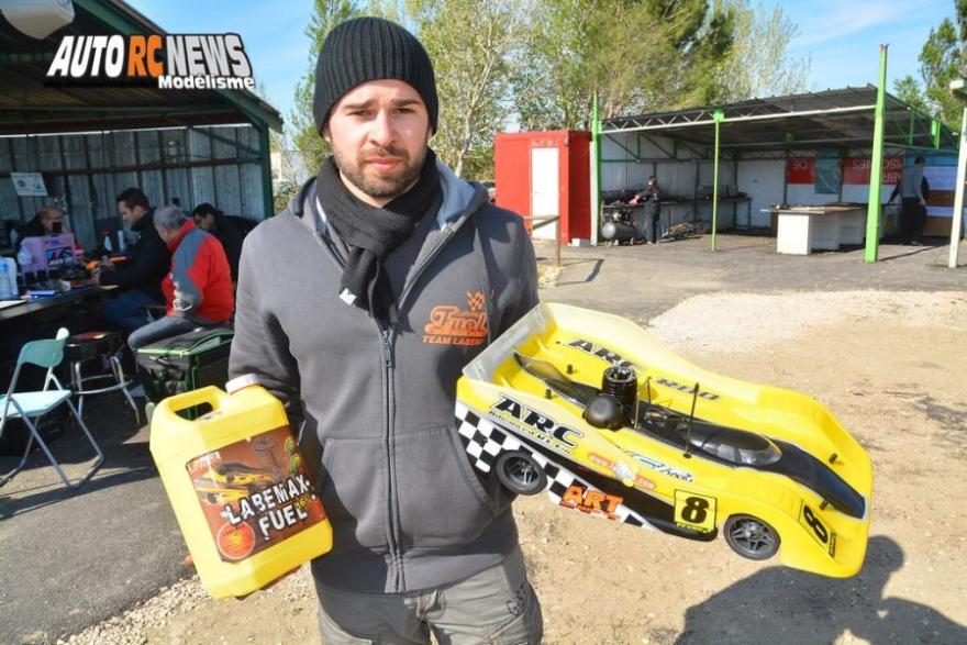reportage 1ère cf piste 1/8 élite national 4 x 4 thermique à monteux club amac les 09 et 10 avril 2016.