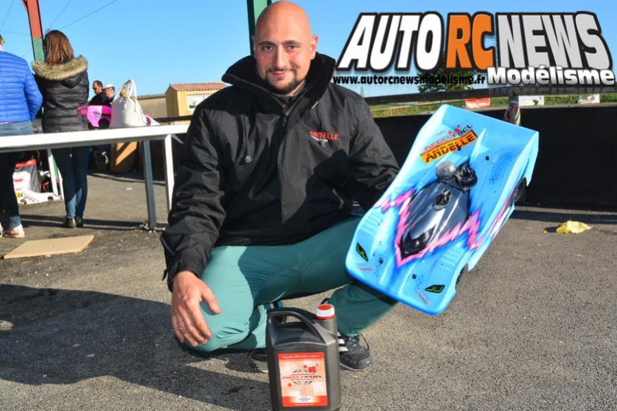vidéo 1ère cf piste 1/8ème elite et national 4 x 4 à monteux jérôme papaconstantinos sur mugen mrx5 au club amac les 9 et 10 avril 2016. vidéo 1ère cf piste 1/8ème elite et national 4 x 4 à monteux jérôme papaconstantinos sur mugen mrx5 au club amac les 9 et 10 avril 2016.