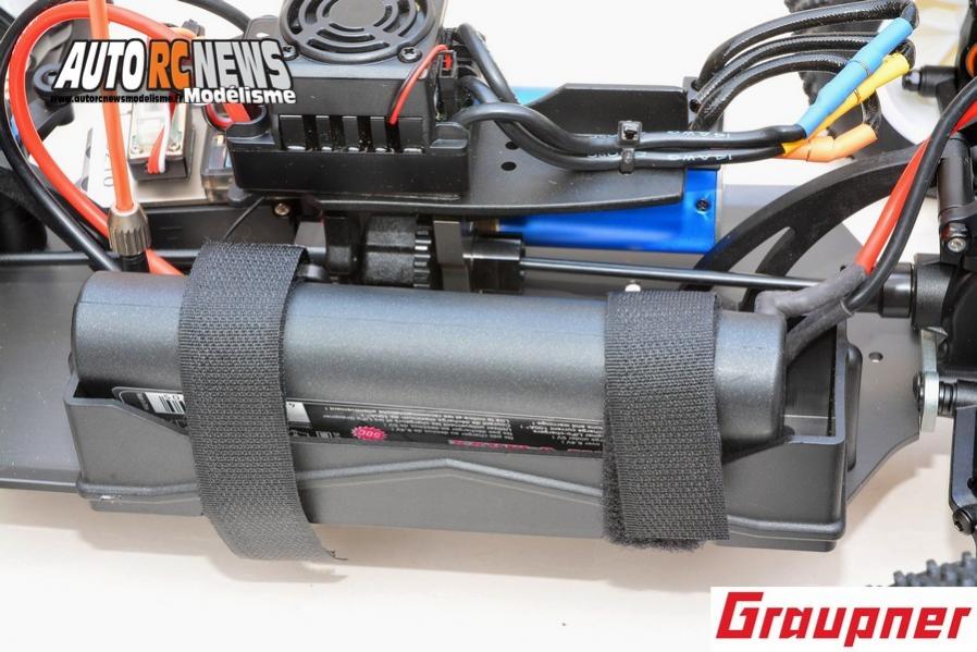 hobao hyper tt elektro truggy 1/10 brushless réf : 90183.rtr distribué par graupner.