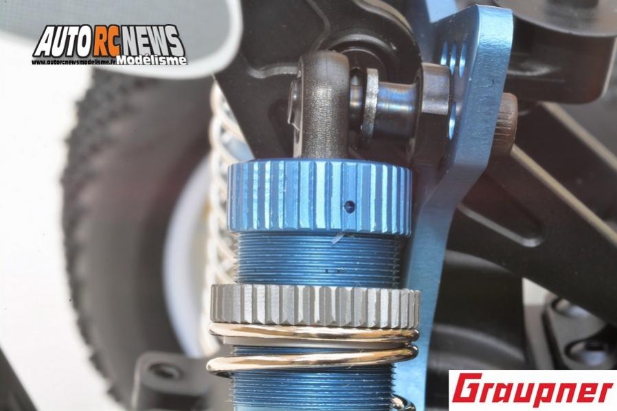 hobao hyper tt elektro truggy 1/10 brushless réf : 90183.rtr distribué par graupner.