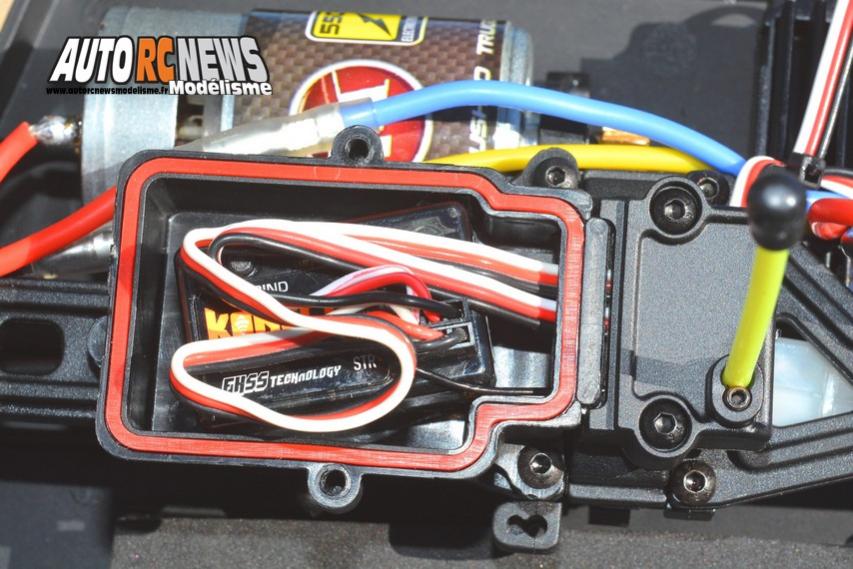 hobbytech revolt st10 2.0 rtr réf : 1.rev.st10.2.0.rtr distribué par imodel à toulouse.