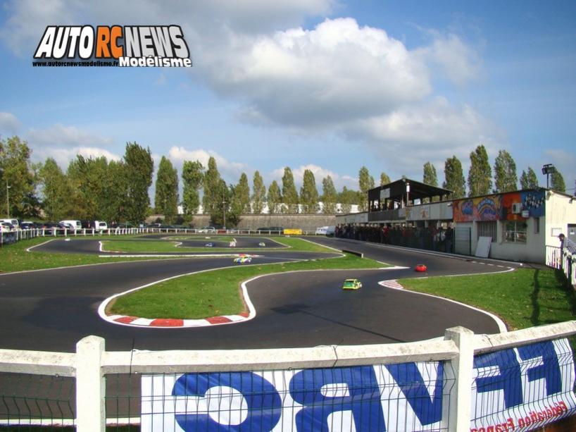reportage coupe de france piste 1/5 à ris orangis tourisme, ff, f1 au club mrte les 10 et 11 octobre 2015.