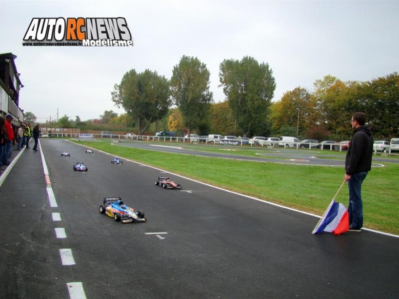 reportage coupe de france piste 1/5 à ris orangis tourisme, ff, f1 au club mrte les 10 et 11 octobre 2015.