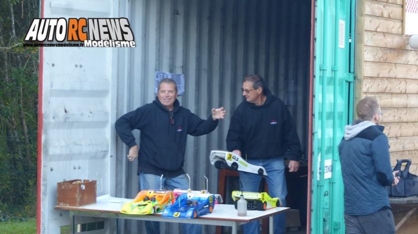 reportage coupe de france piste 1/8 4 x 4 et classique à limoges club lmrc les 10 et 11 octobre 2015.