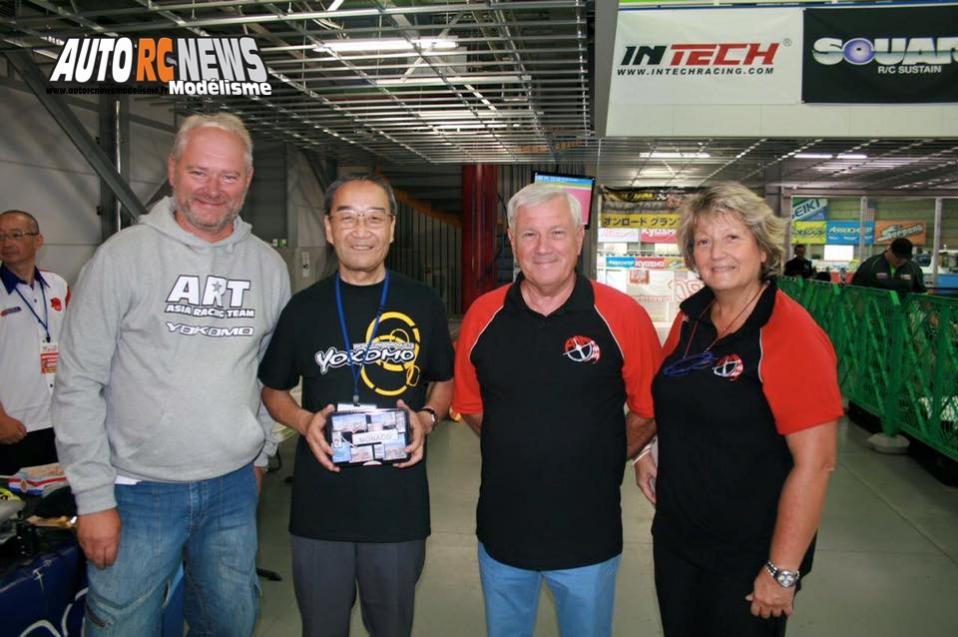 bruno coelho champion du monde tt 1/10 électrique 4 wd à yatabe arena au japon sur xray.