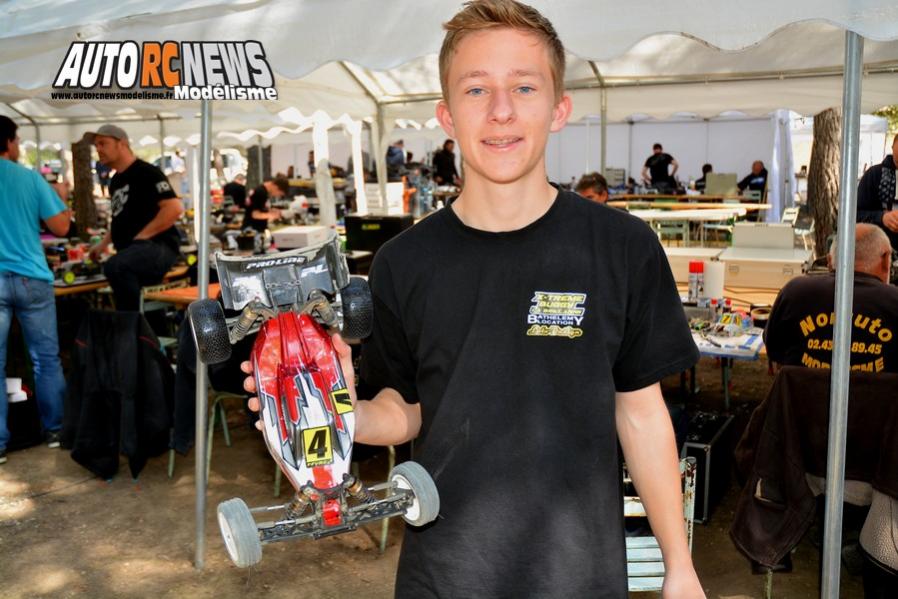 vidéo 2ème cf électrique tt 1/10ème à meyrargues au club amm les 11 et 12 avril 2015 avec titouan lecuyer sur kyosho rb6. vidéo 2ème cf électrique tt 1/10ème à meyrargues au club amm les 11 et 12 avril 2015 avec titouan lecuyer sur kyosho rb6.