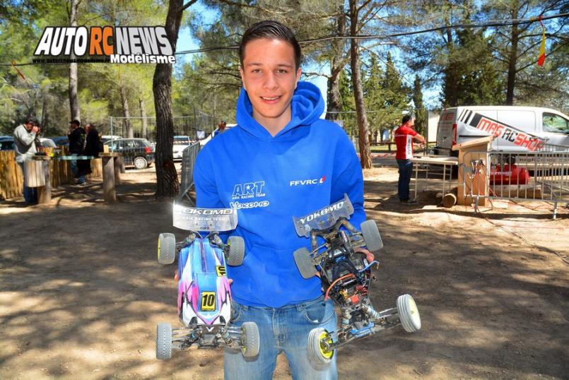 vidéo 2ème cf électrique tt 1/10ème à meyrargues au club amm les 11 et 12 avril 2015 avec romain legrain sur yokomo b-max2 asia racing team (ART). vidéo 2ème cf électrique tt 1/10ème à meyrargues au club amm les 11 et 12 avril 2015 avec romain legrain sur yokomo b-max2 asia racing team (ART).