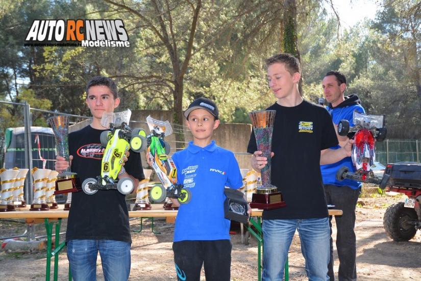 2ème cf électrique tt 1/10ème à meyrargues au club amm les 11 et 12 avril 2015, circuit lionel regal plateau de la plaine 13650 meyrargues.