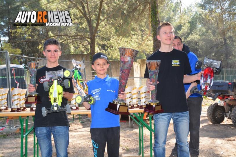 2ème cf électrique tt 1/10ème à meyrargues au club amm les 11 et 12 avril 2015, circuit lionel regal plateau de la plaine 13650 meyrargues.