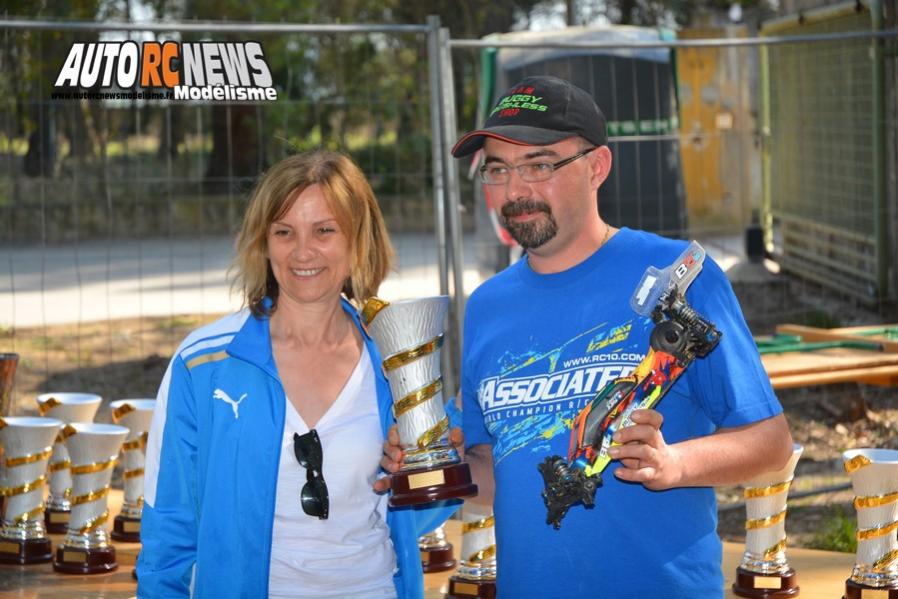 2ème cf électrique tt 1/10ème à meyrargues au club amm les 11 et 12 avril 2015, circuit lionel regal plateau de la plaine 13650 meyrargues.