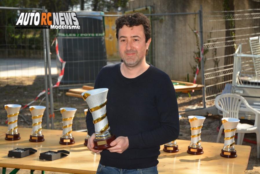 2ème cf électrique tt 1/10ème à meyrargues au club amm les 11 et 12 avril 2015, circuit lionel regal plateau de la plaine 13650 meyrargues.