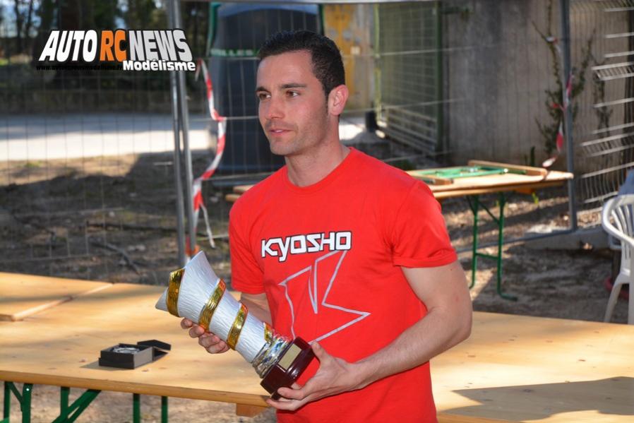 2ème cf électrique tt 1/10ème à meyrargues au club amm les 11 et 12 avril 2015, circuit lionel regal plateau de la plaine 13650 meyrargues.