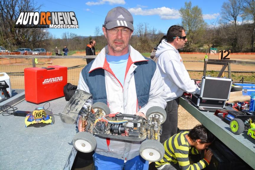 course open promo brushless tt 1/8ème thermique à apt au club pegase rc racing le dimanche 5 avril 2015.